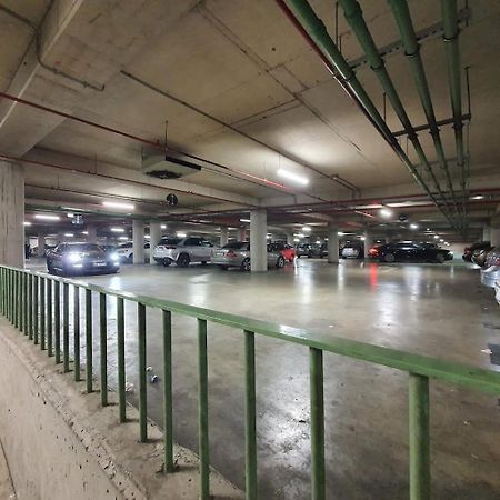Luxurious Central Stay - Self Check-In Tirana Exterior foto