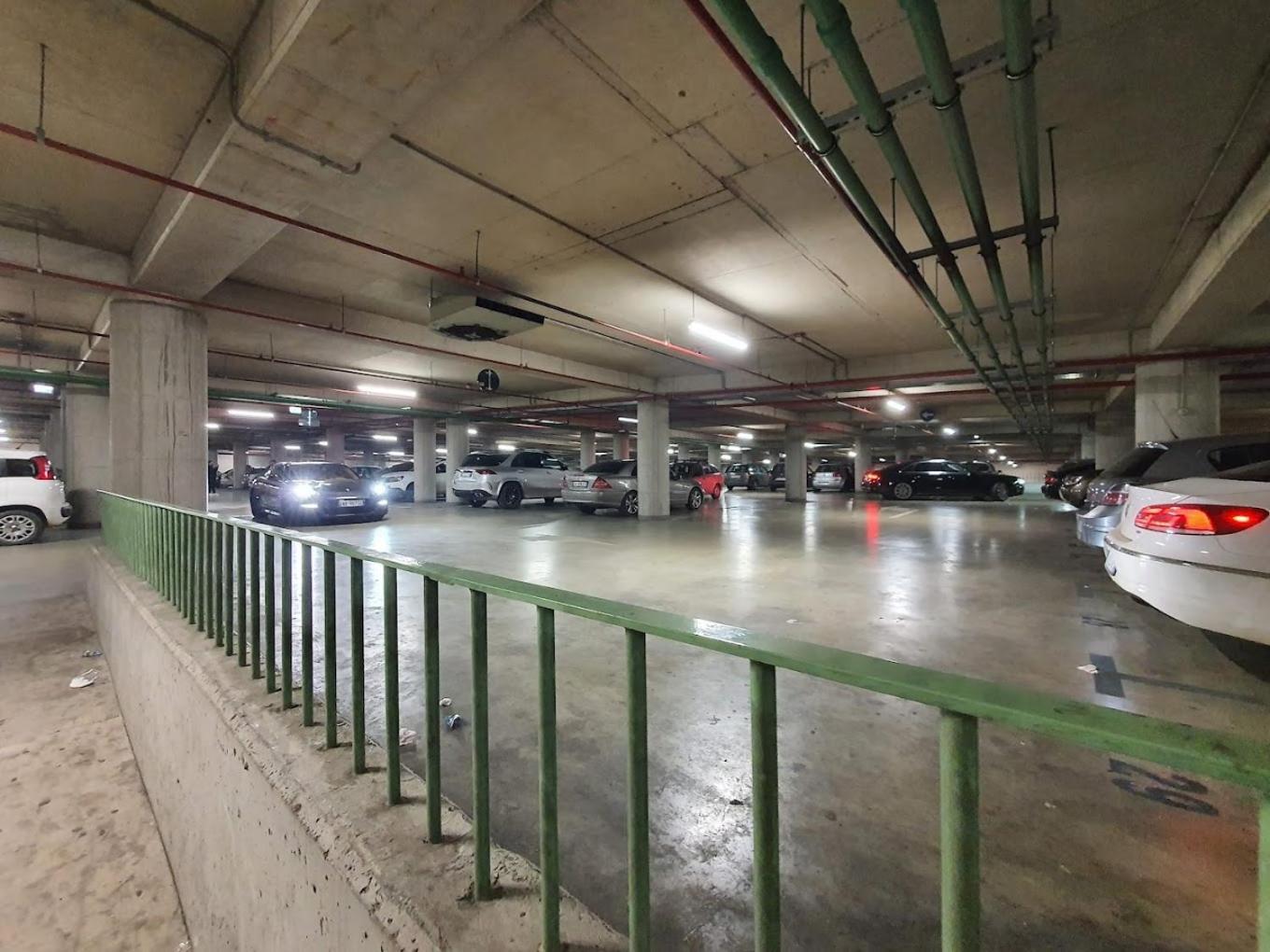 Luxurious Central Stay - Self Check-In Tirana Exterior foto